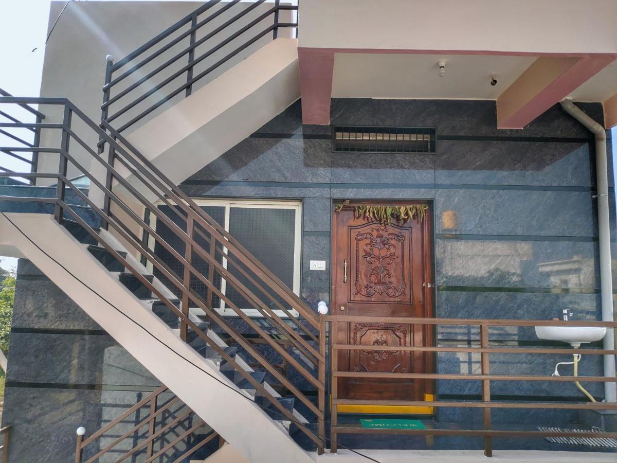 Vijayanagara Home Stay Hampi Exterior foto